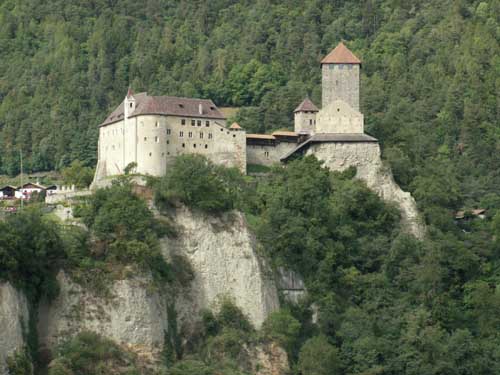 Schloss Tirol